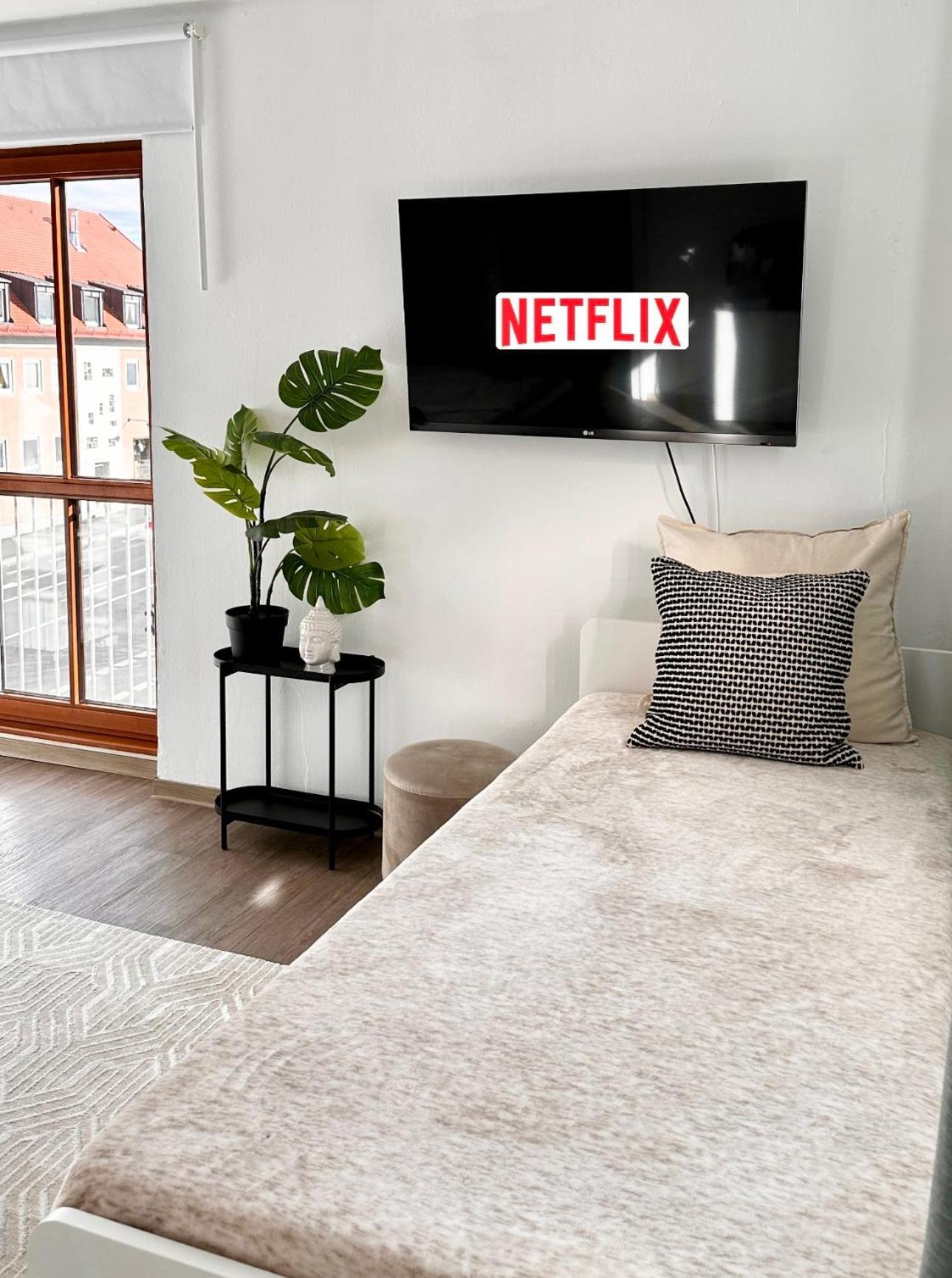 Wohnung Alte Mainbruecke - Gratis Kaffee - Netflix - Balkon Würzburg Esterno foto